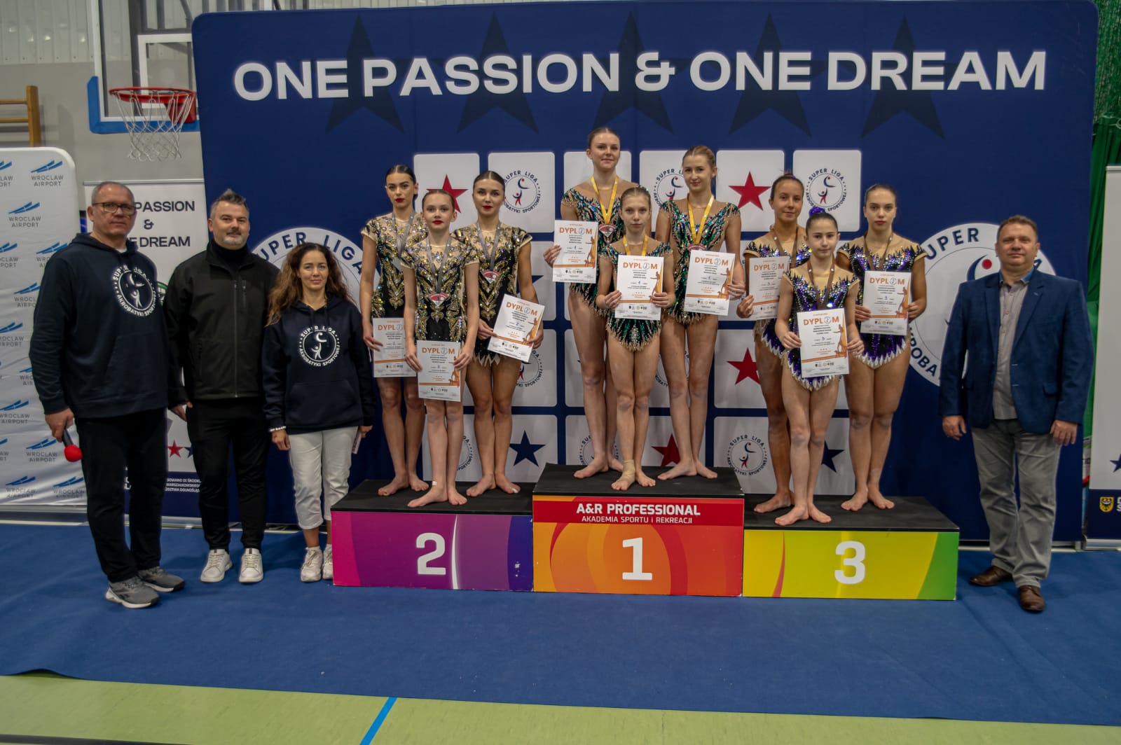 Pół tysiąca młodych akrobatów rywalizowało w Strzegomiu [FOTO] 